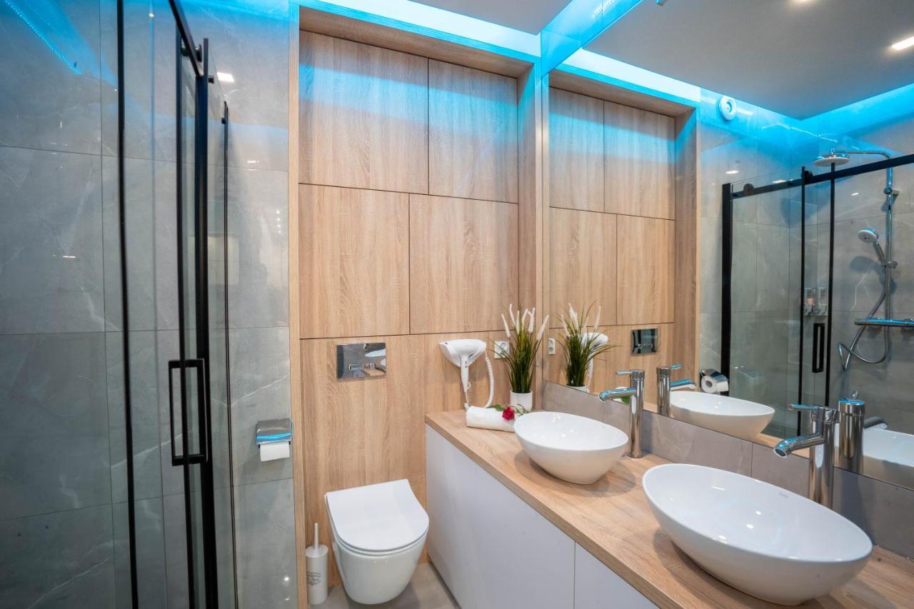 New Apartament Vip Blue Warszawa+Parking Wola Mrokowska Экстерьер фото