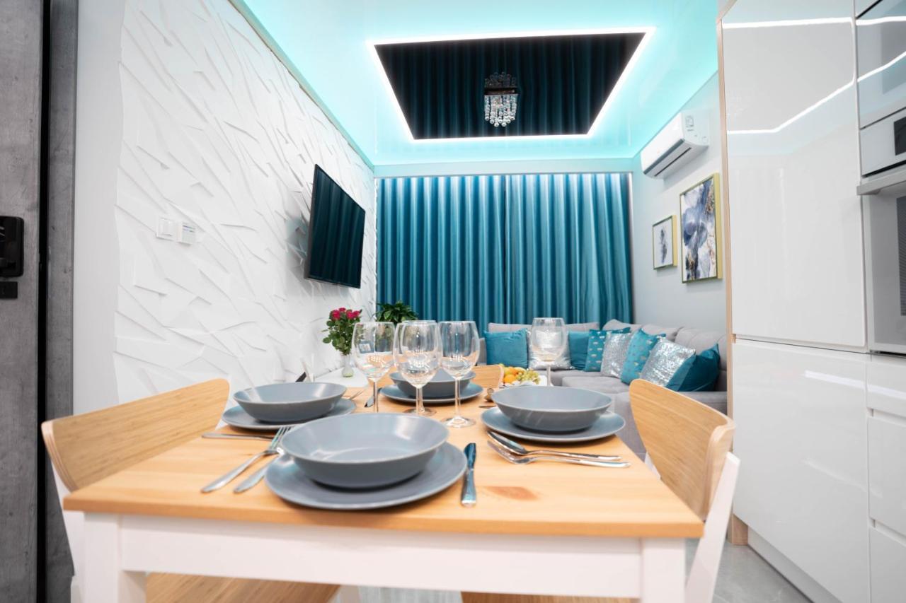 New Apartament Vip Blue Warszawa+Parking Wola Mrokowska Экстерьер фото