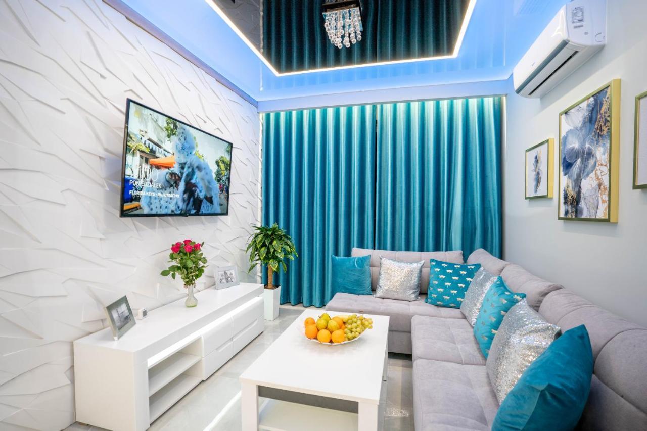 New Apartament Vip Blue Warszawa+Parking Wola Mrokowska Экстерьер фото
