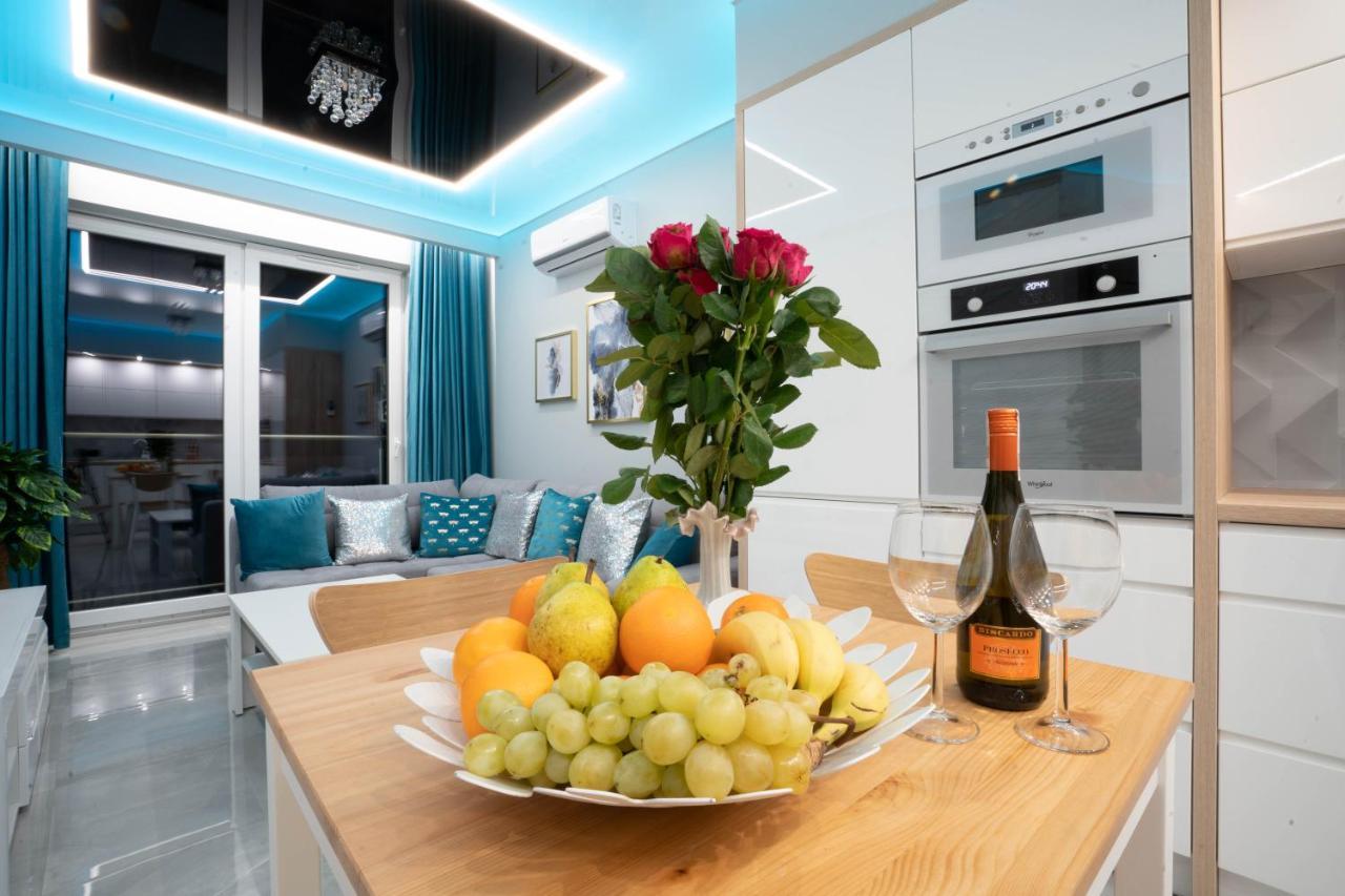 New Apartament Vip Blue Warszawa+Parking Wola Mrokowska Экстерьер фото