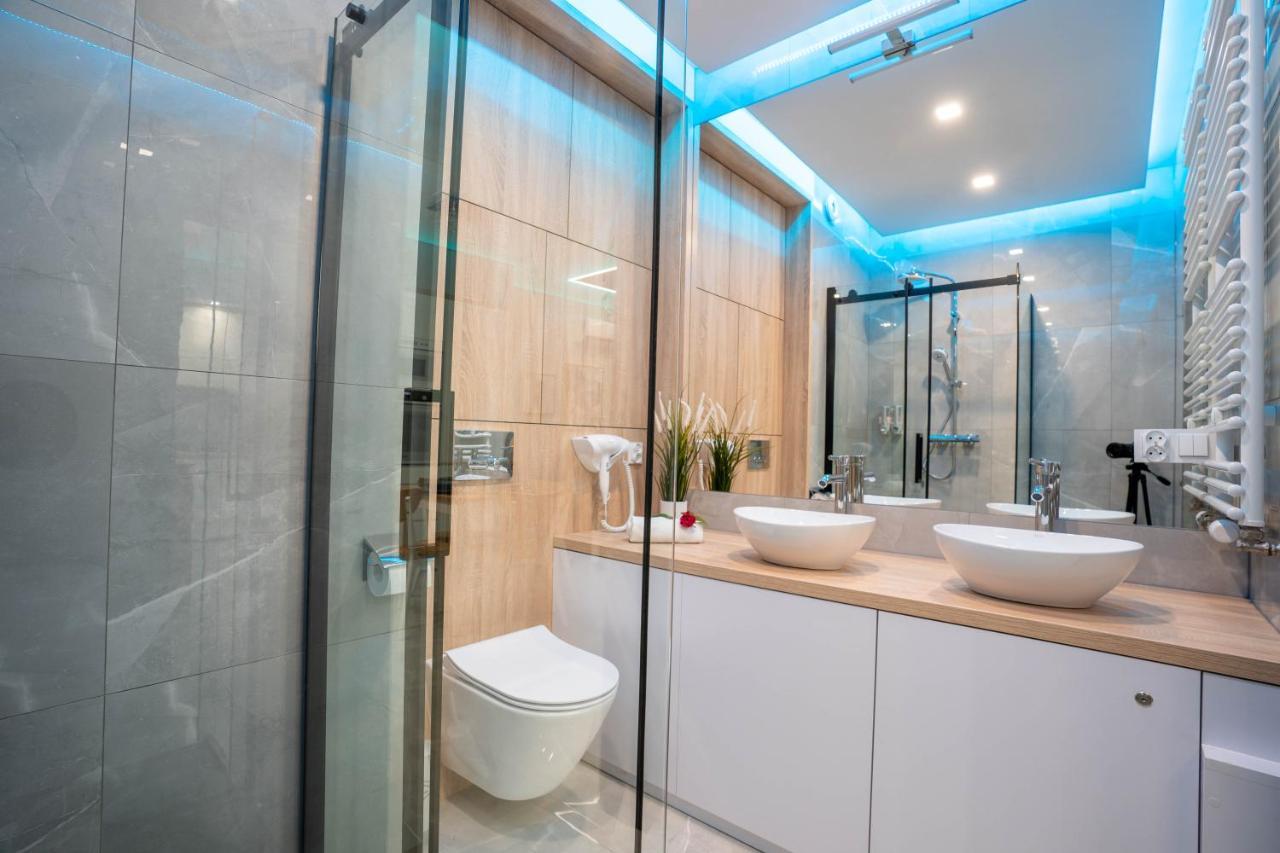 New Apartament Vip Blue Warszawa+Parking Wola Mrokowska Экстерьер фото